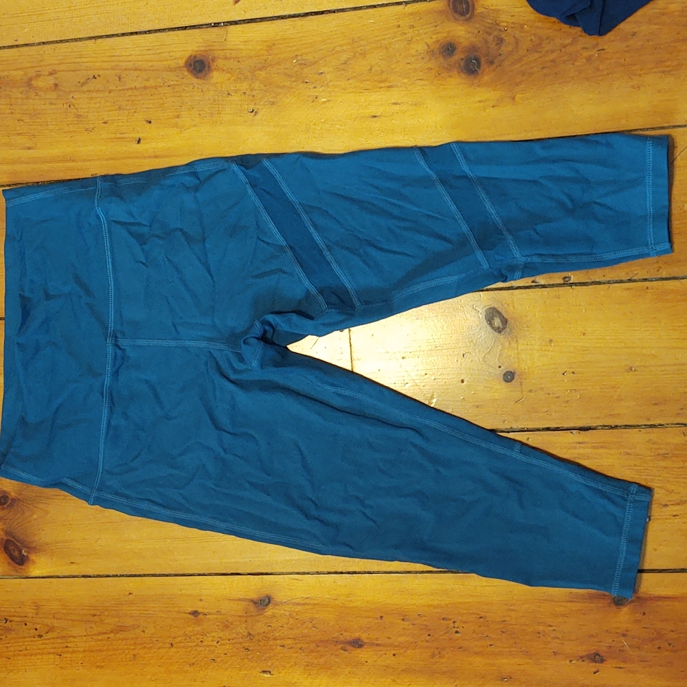 Zyia Crop Leggings